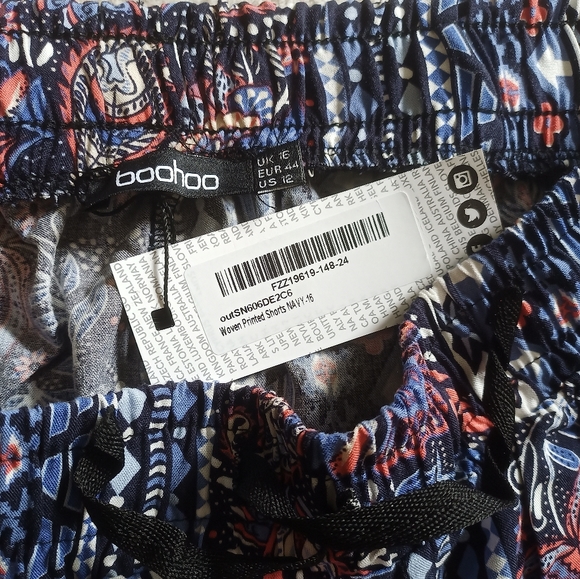 NWT Boohoo High Waist Boho Print Flowy Shorts US 12/UK 16 - Picture 4 of 6